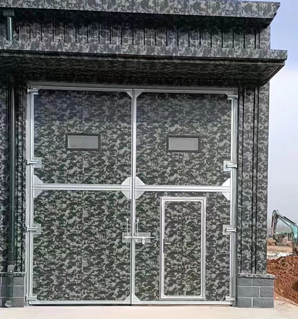 化隆工业平开门