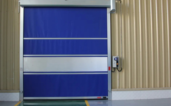 选择化隆快速化隆卷帘门时的注意事项