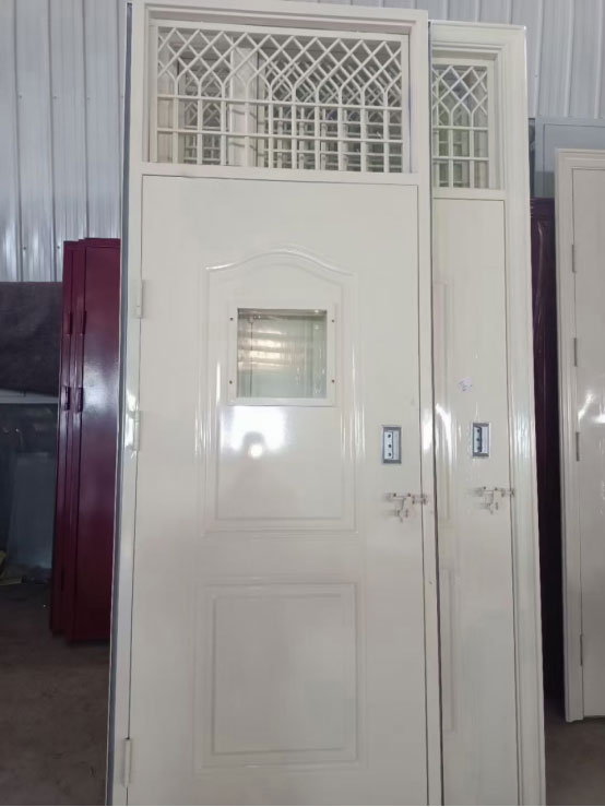 化隆学校教室门 化隆学校教室门