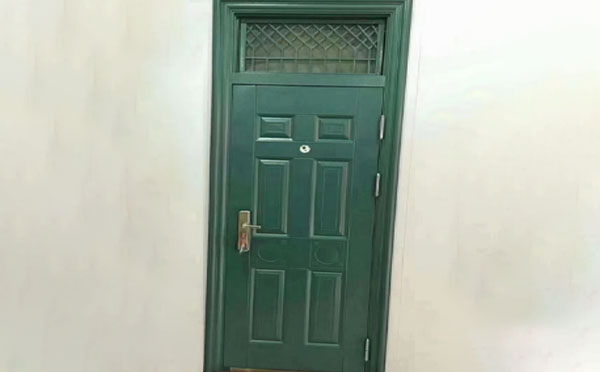 化隆学校教室门 化隆学校教室门